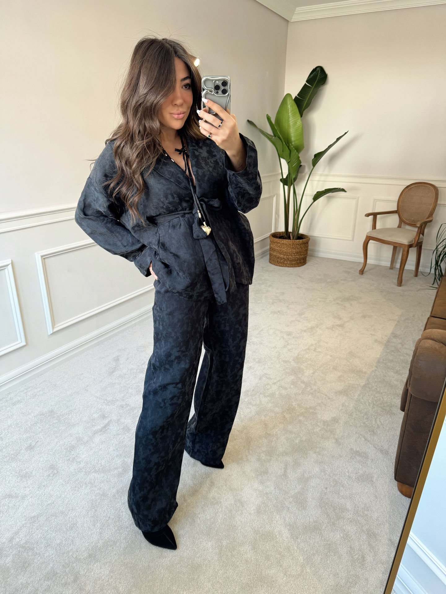 Dökümlü, kumaşı desenli Lily kimono takım