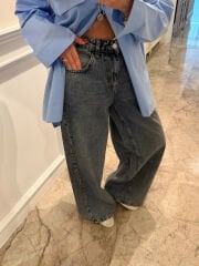 2000’s boyfriend jean