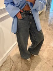 2000’s boyfriend jean