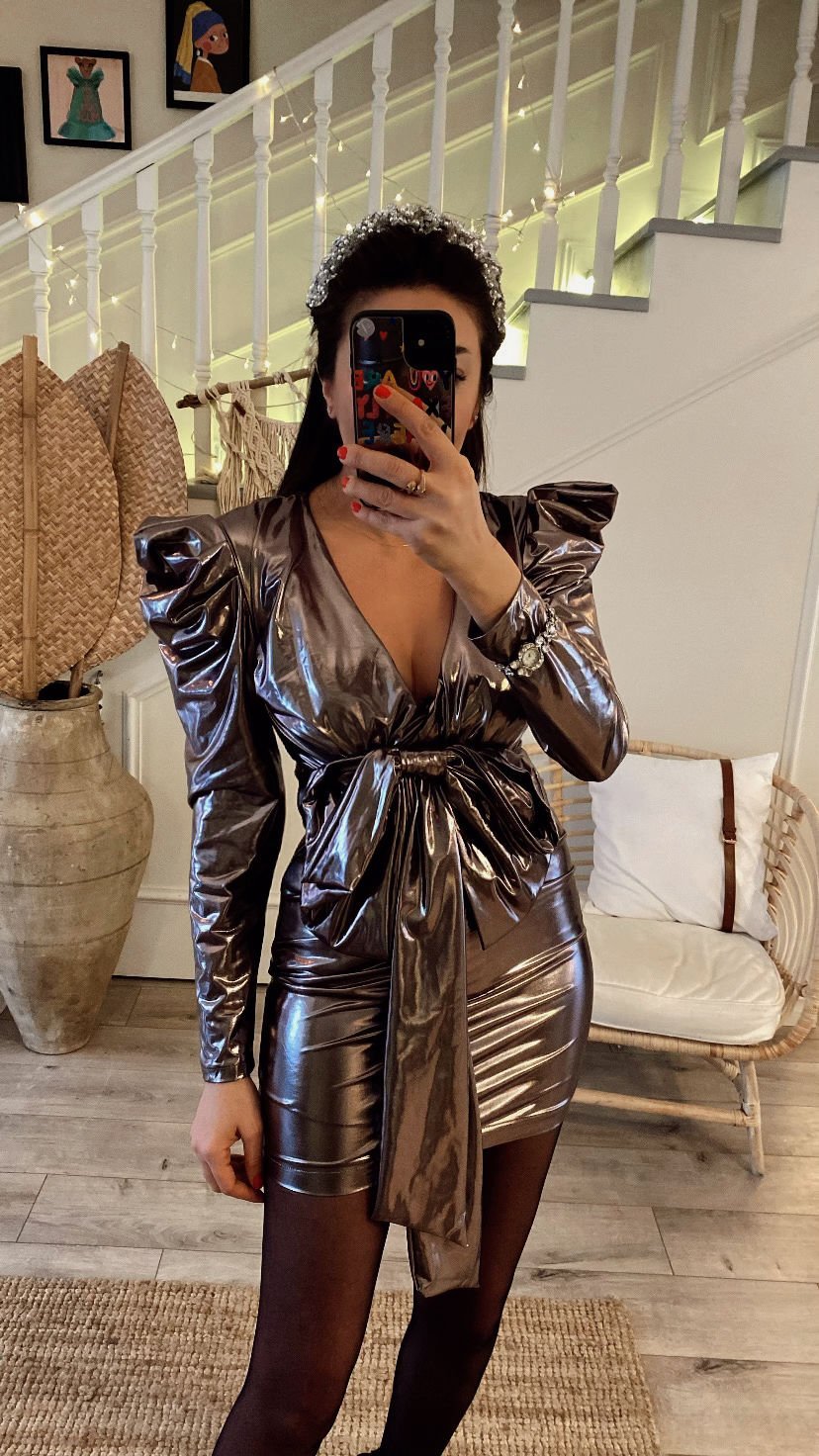 Liana Rugan Elbise
