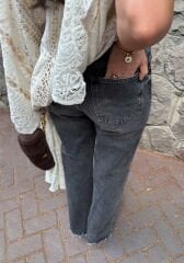 Straight jean