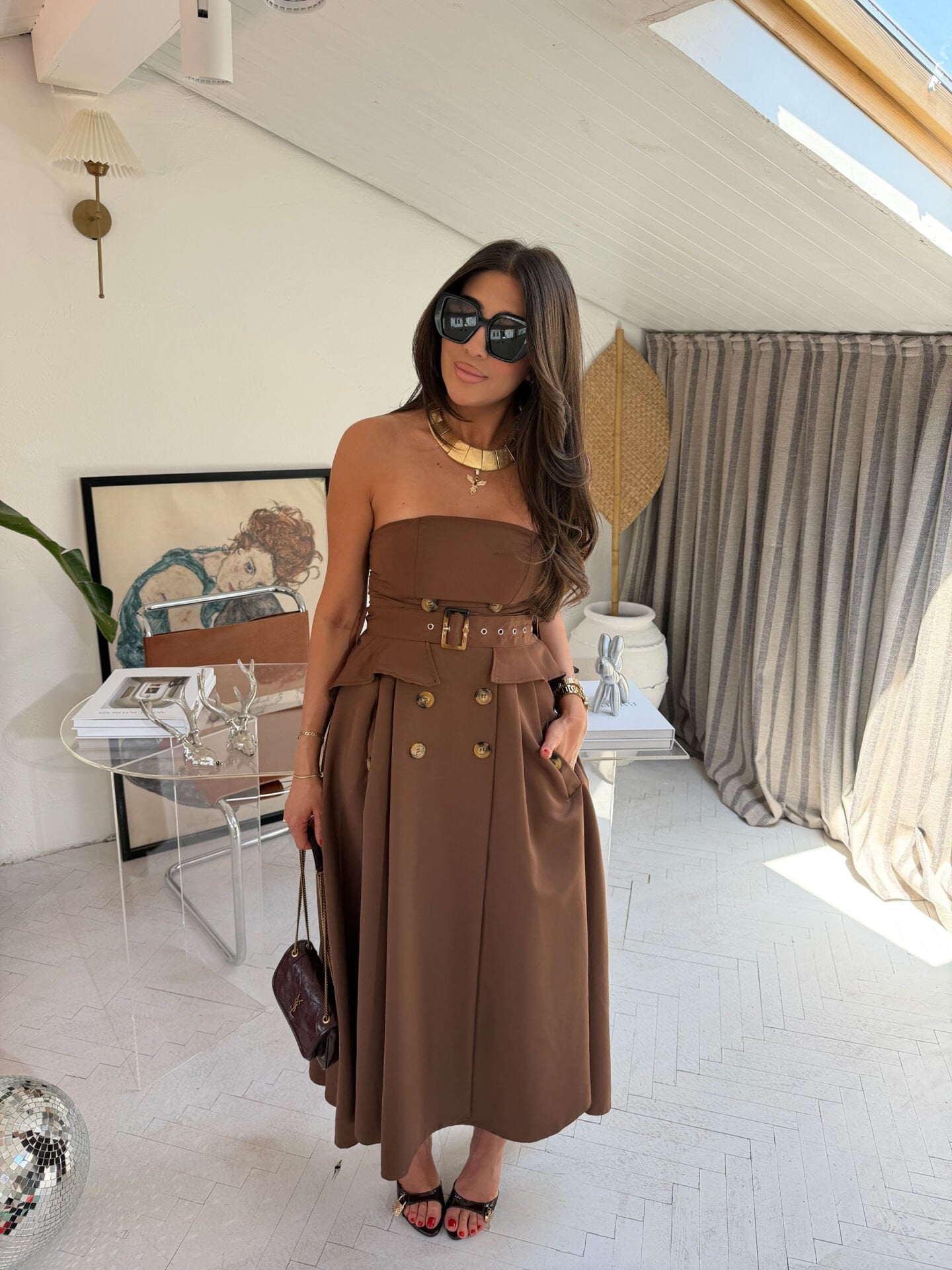 Celine Cepli ve Asimetrik Straplez Elbise
