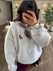 Fularlı Bambi sweatshirt