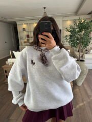 Fularlı Bambi sweatshirt