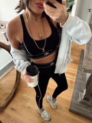 Alo Yoga Şeritli Takım