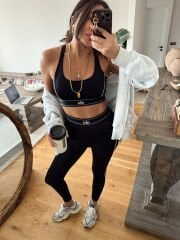 Alo Yoga Şeritli Takım