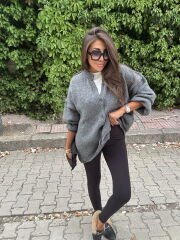 Yumuşak formlu salaş gri hırka