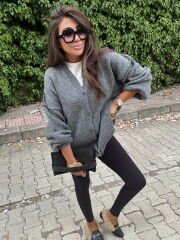 Yumuşak formlu salaş gri hırka