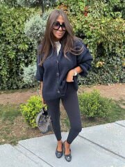 Yumuşak formlu salaş lacivert hırka