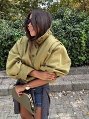 Yağ yeşili kısa trench coat