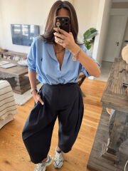 Paçası çıtçıtlı pileli antrasit pantolon