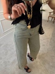 Asimetrik kesim çarpraz dikişli jean