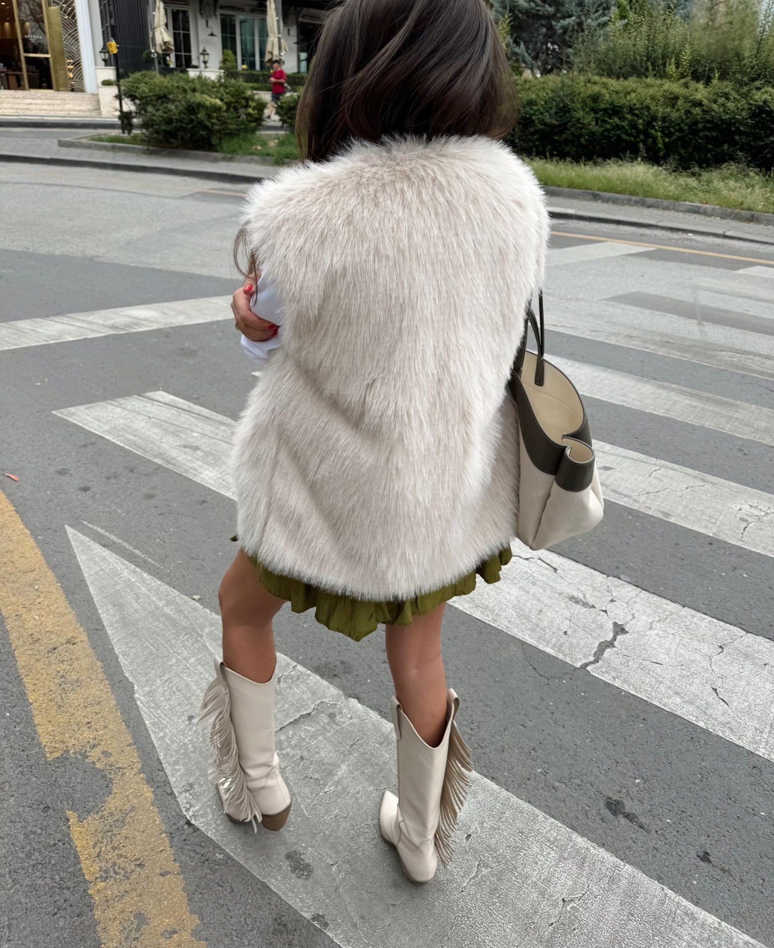 Astarlı peluş kürk yelek