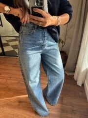 Pırıltılı mini taşlı kesik paça jean