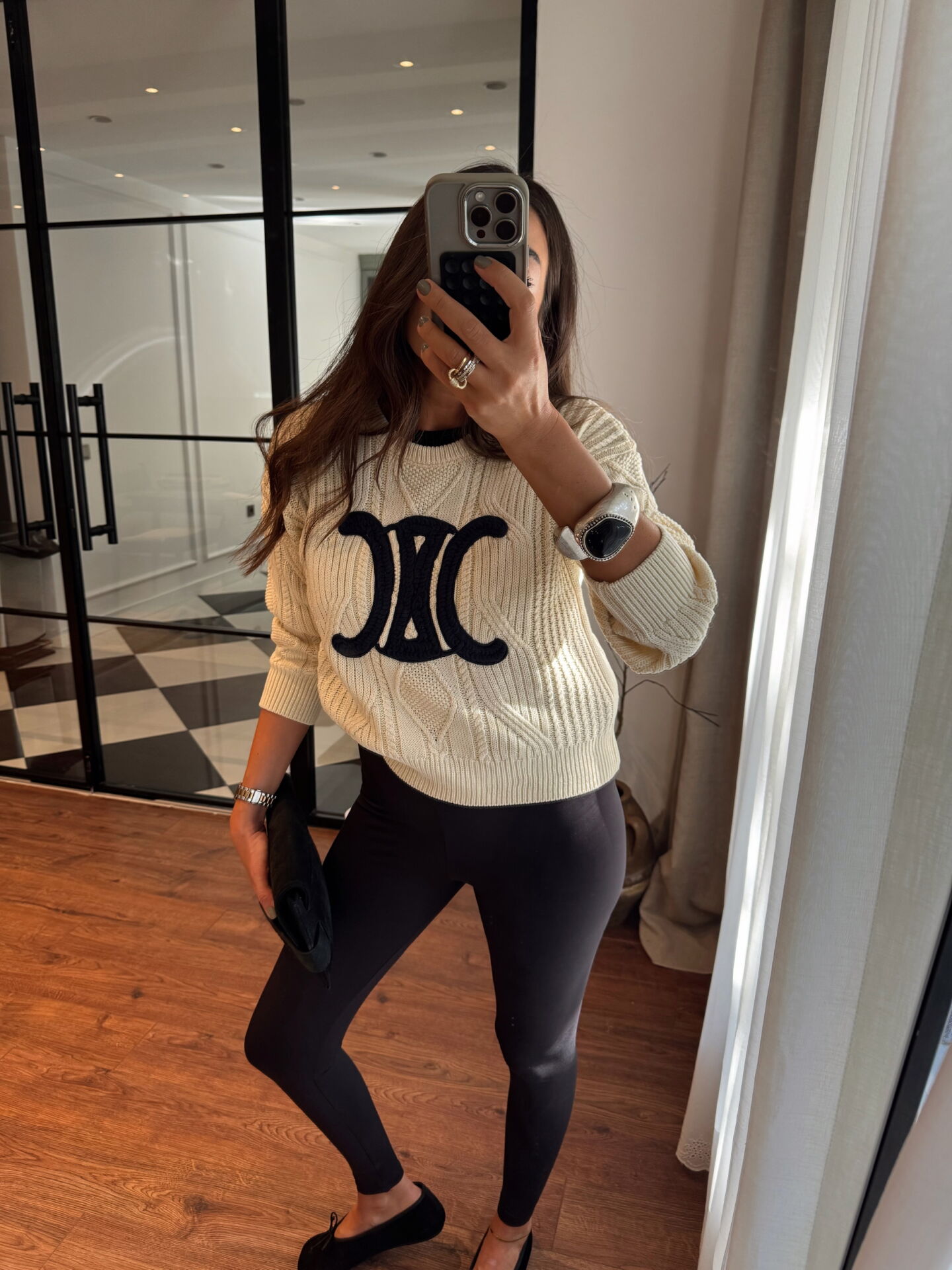 Celine İşlemeli Triko Ekru