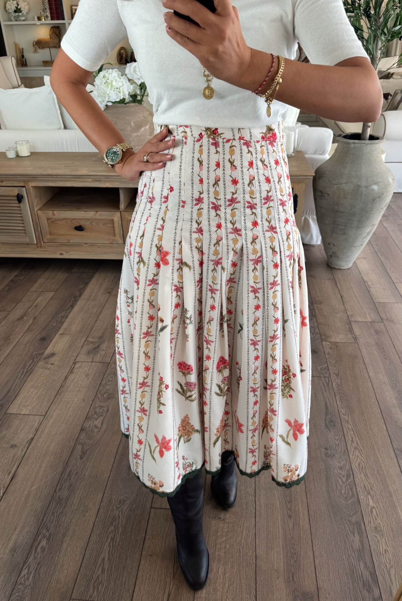 Dantel geçişli romantik etek