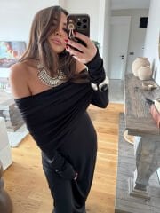 Jarse düşük omuz elbise