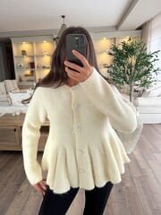 Sedef düğmeli yumoş hırka