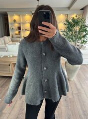 Sedef düğmeli yumoş hırka