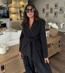 Kırlangıç bağlamalı ceket