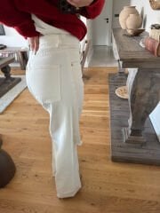 Yüksek bel yırtıklı İspanyol jean