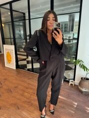 Apoletleri pırlanta aksesuarlı crop ceket& pantolon takım