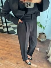 Apoletleri pırlanta aksesuarlı crop ceket& pantolon takım