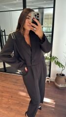 Apoletleri pırlanta aksesuarlı crop ceket& pantolon takım