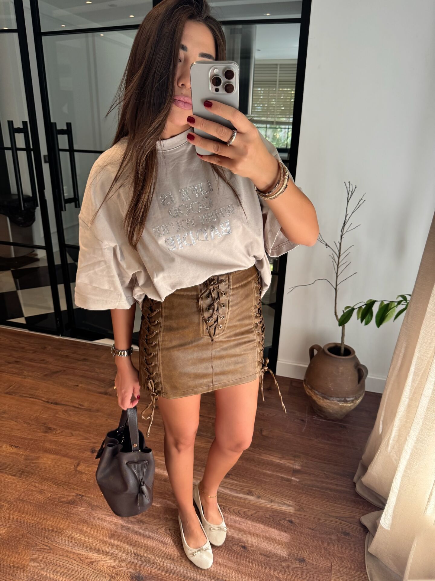 Kuşgözü detay deri etek