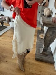 Asimetrik dantelli saten etek