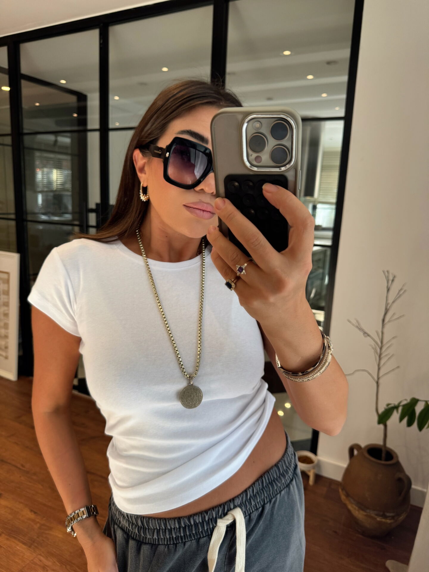 Pamuklu bisiklet yaka basic beyaz