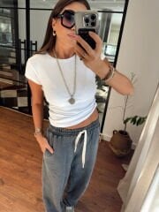 Pamuklu bisiklet yaka basic beyaz