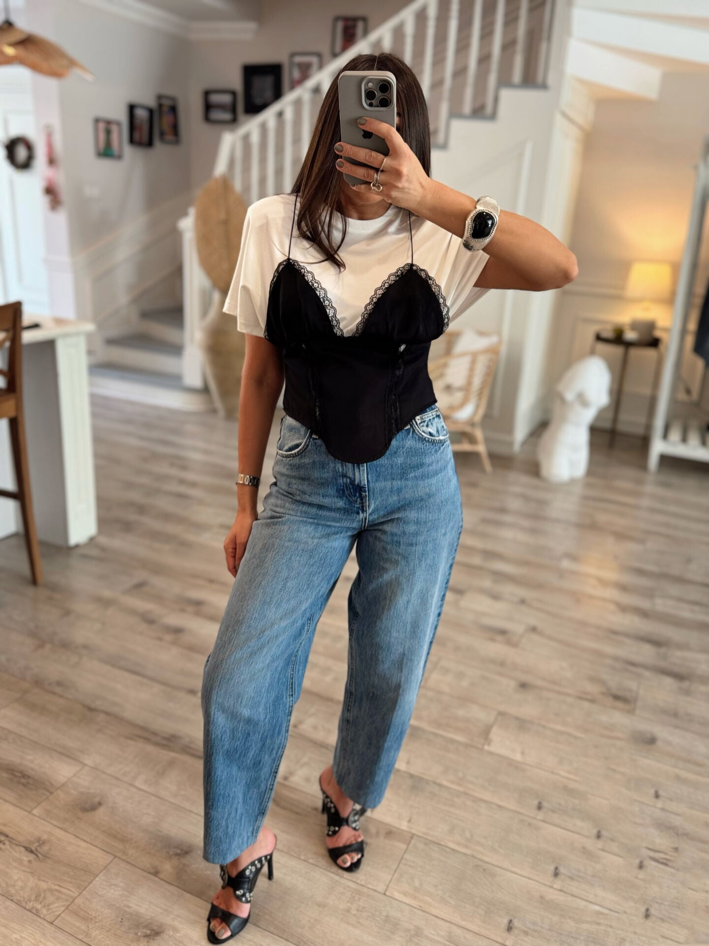 Komisol Detaylı Basic Tshirt