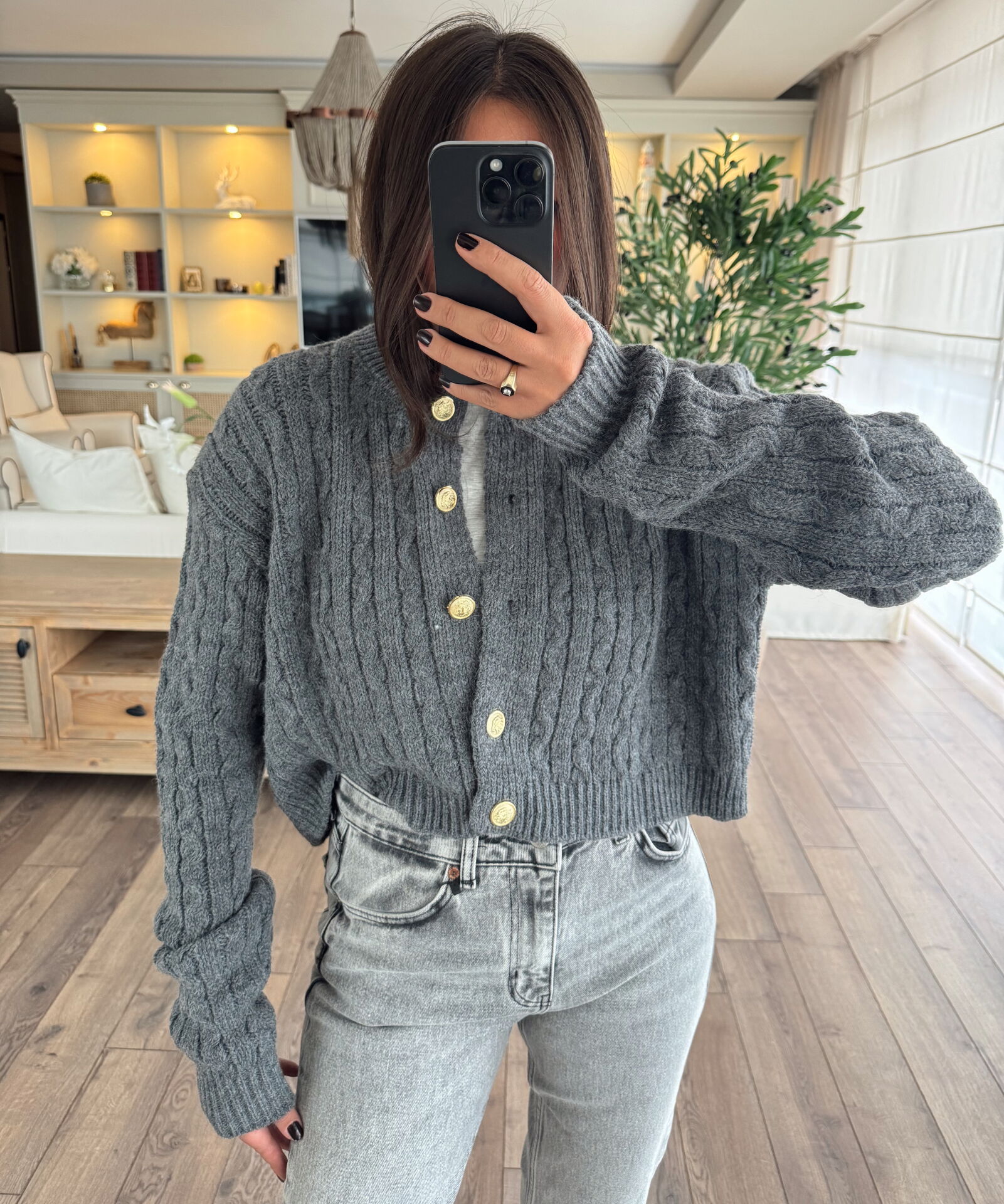 Gold düğmeli hırka