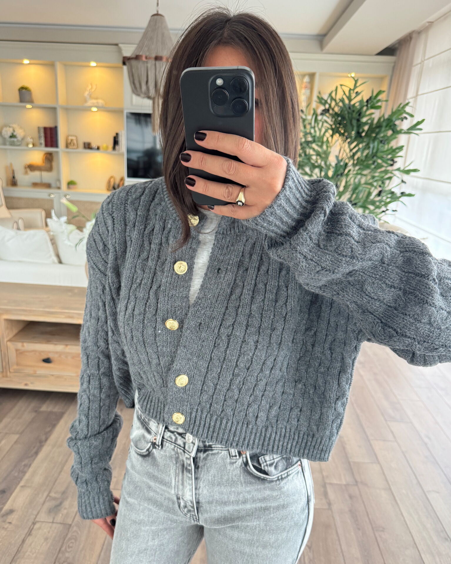 Gold düğmeli hırka