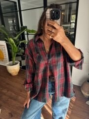 Eteği püsküllü ekose gömlek