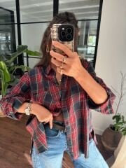 Eteği püsküllü ekose gömlek