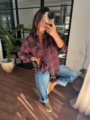 Eteği püsküllü ekose gömlek