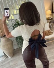 Sırt detay triko bluz