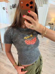 STRAWBERRY TSHIRT