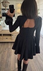 Yakalı tasarım elbise