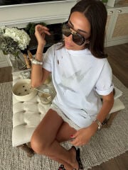 PIRILTILI YIRTIK DETAY TSHİRT