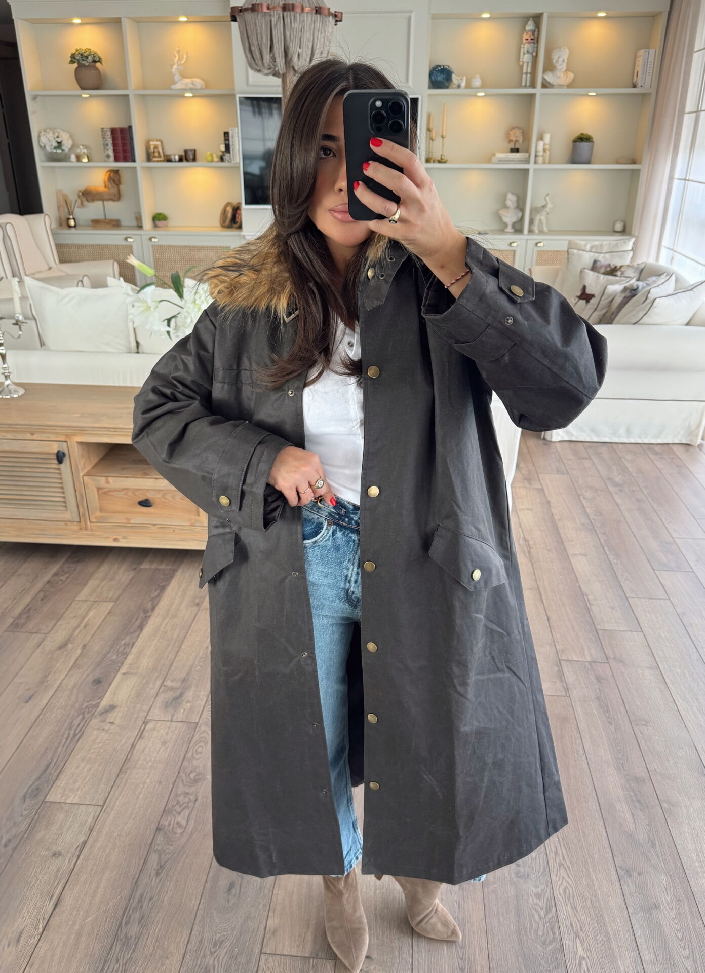 Kürk yaka mumlu parka