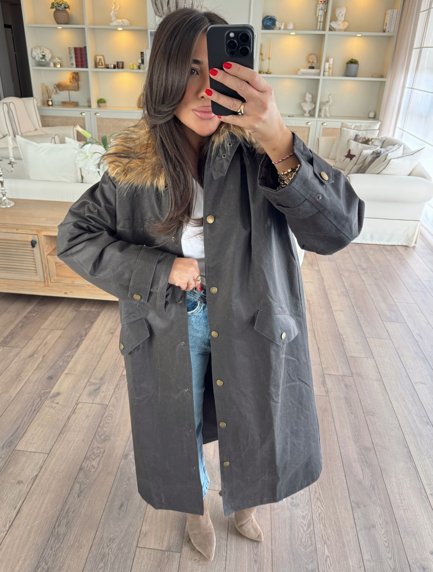 Kürk yaka mumlu parka