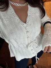 Yumoş ponponlu kuşaklı ekru hırka