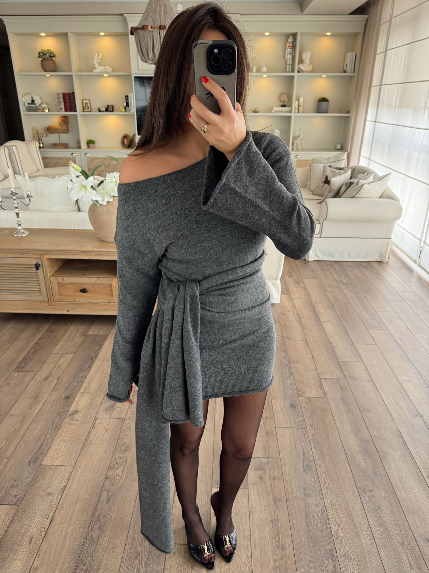 Kuşaklı triko elbise