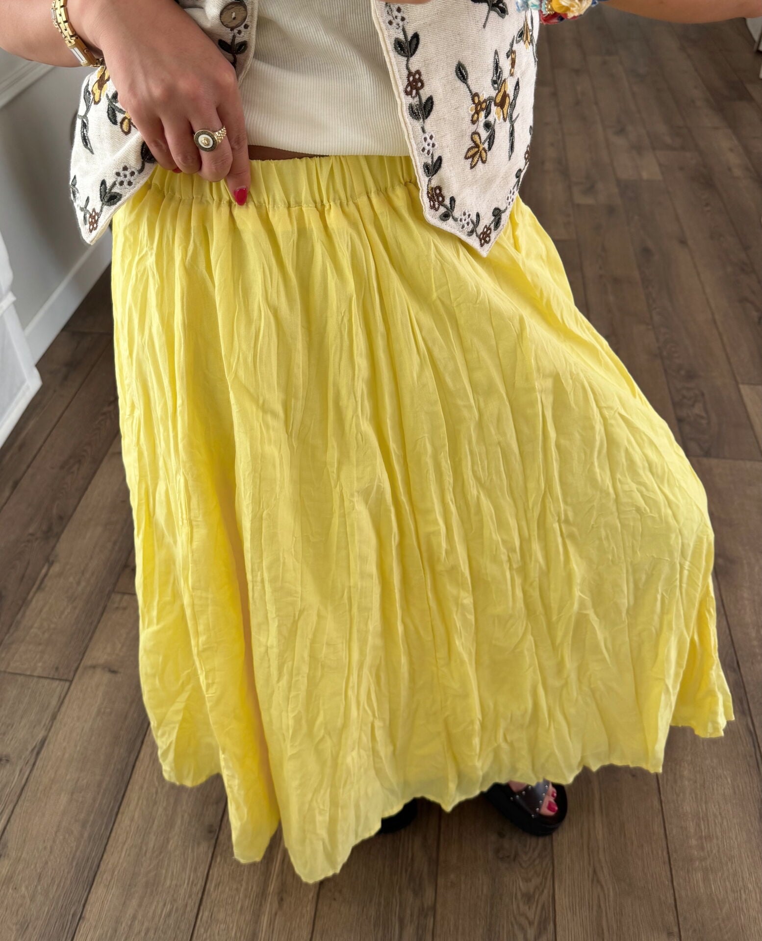 Limon sarı astarlı etek